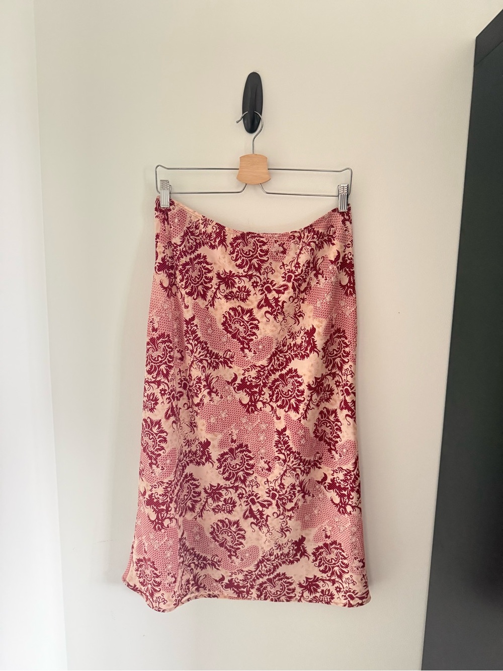 Vintage Cream Midi Skirt with Red Floral Damask Print